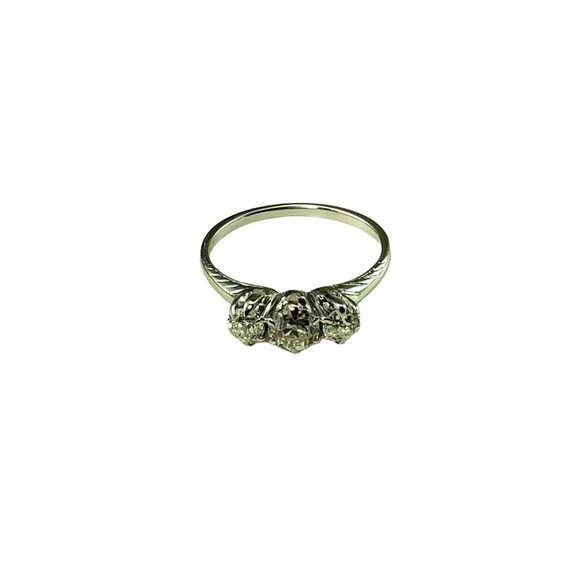 Vintage 10 Karat White Gold and Diamond Ring Size 5.75 #15469 - Picture 3 of 8